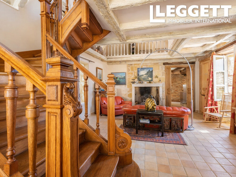 Vente Maison Magnifique demeure historique avec gîte indépendant au c?ur de la belle ville de Saint-Cyprien, en Dordogne Saint-cyprien