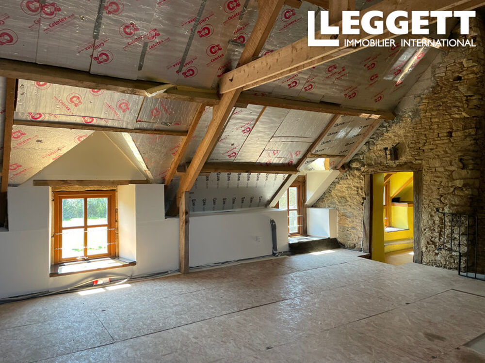 Vente Maison À nouveau disponible. Maison mitoyenne de 2 chambres, hors réseau, avec panneaux solaires. Saint-Étienne-du-guÉ-de-l'isle