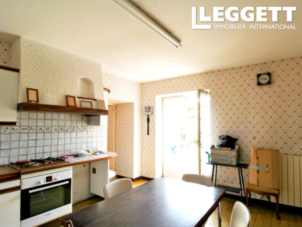 Vente Maison Maison de campagne pleine de charme avec 4 chambres, jardin et deux garages Villiers-couture