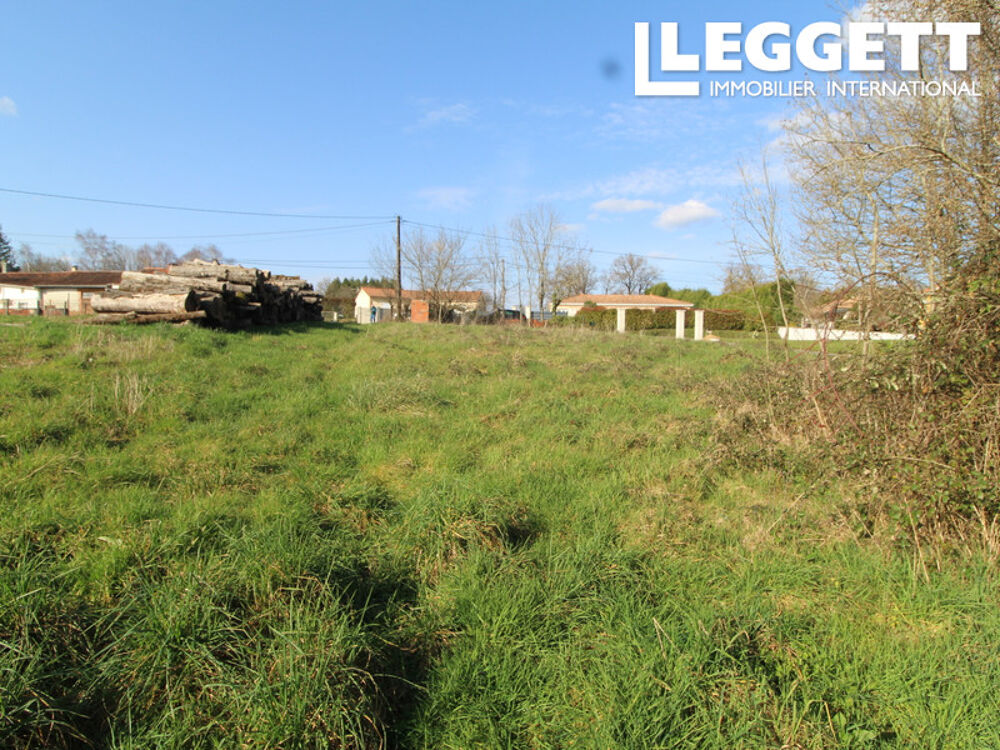Vente Terrain parcelle de terrain avec permis de construire, 2245m2 Nieuil