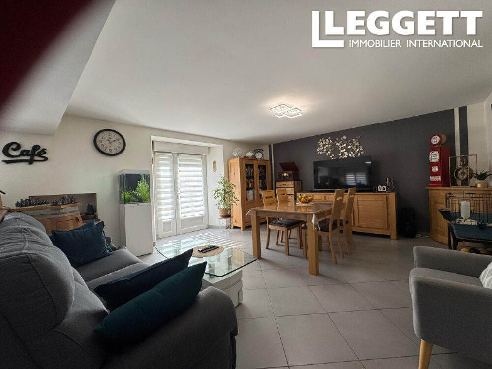 Vente Maison UNE VÉRITABLE MERVEILLE,  Belle maison en pierre rénovée avec jardin et terrasse, prêts à vous Chabanais