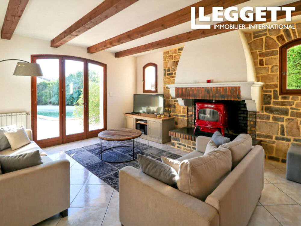 Exceptionnelle villa individuelle T4 avec garage, jardin privatif et piscine, dans un village avec commodités.