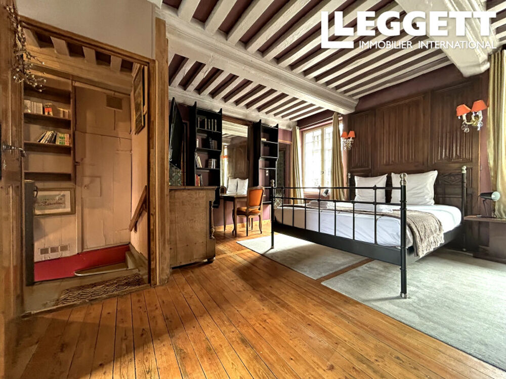 Vente Maison Élégante maison de caractère de 163 m² avec jardin clos et dépendance ? Centre historique de Honfleur Honfleur