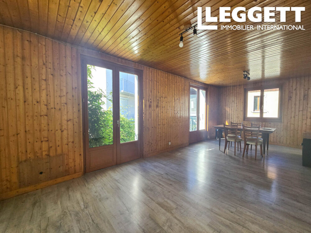 Vente Appartement Appartement d?environ 70 m² avec travaux de rénovation avec jardin, cave et balcon situé à Grand-Aigueblanche Grand-aigueblanche