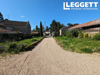 Remise / Grange � vendre 290 m� Loretz-d'argenton