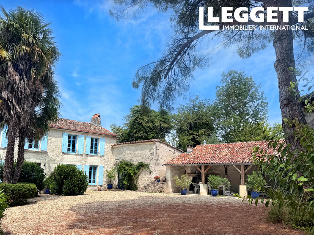 Vente Maison Élégante Maison de Maître avec piscine, jardins, bois et potentiel d?aménagement en Charente LigniÈres-sonneville
