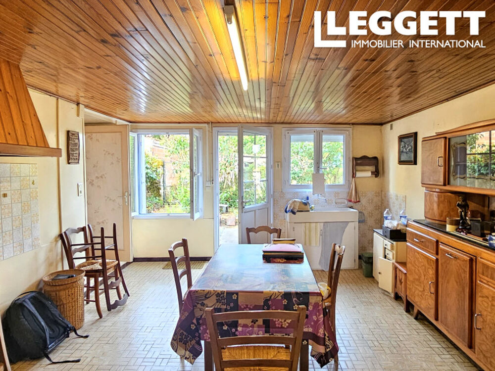 Vente Maison Maison en pierre habitable à rénover avec garage, puits, dépendances et grand jardin à Bourneau DPE E Bourneau