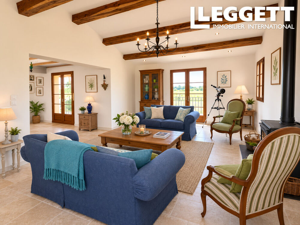 Vente Maison Maison individuelle moderne de 4 chambres avec grand jardin, à proximité de Saintes et Royan.<br /> Corme-royal