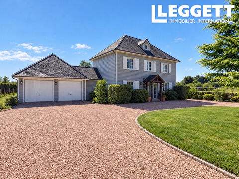   Élégante maison familiale de 3 ou 4 chambres, idéalement située au c?ur du village. Jardin privé, terrasse. Maison - 11 pièce(s) - 160 m²