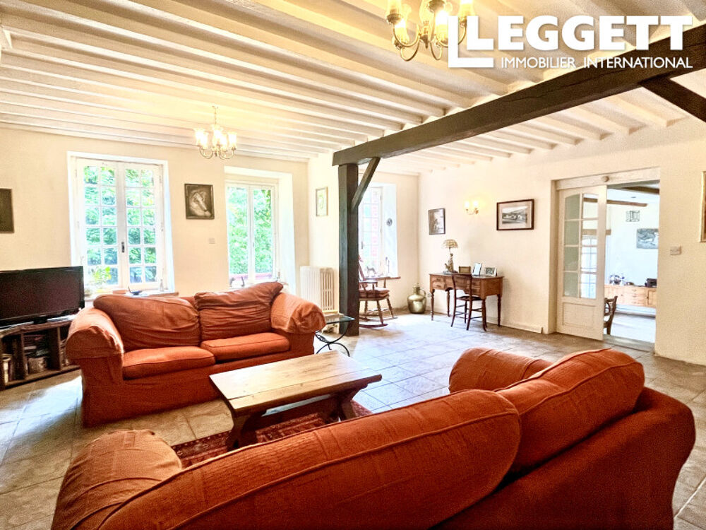 Vente Maison Charmante maison de campagne de 4 chambres située dans 1,5 acres de pâturage au c?ur de la Normandie. Saint-martin-des-landes
