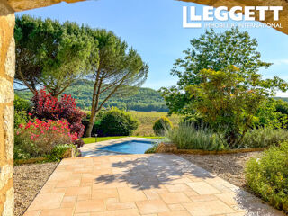  Maison � vendre 10 pi�ces 335 m�