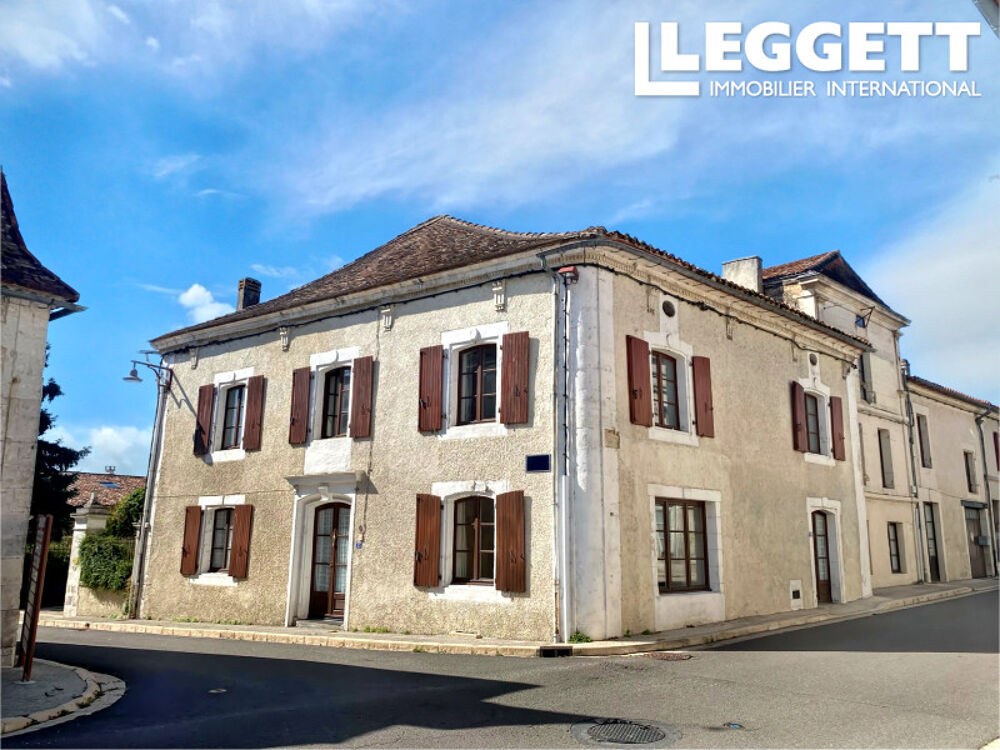 Vente Maison Superbe maison de ville du XVIIe siècle avec 4 chambres, grange, jardin, et grenier aménageable Saint-sÉverin