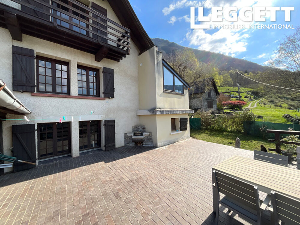 Vente Maison Grande maison de montagne avec appartement indép., vues sublimes et potentiel locatif ? à 10mn des pistes Boutx