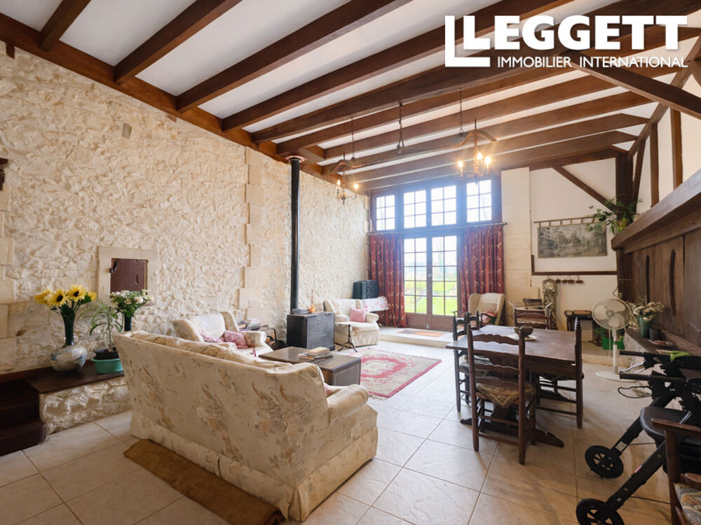Vente Maison Charmante propriété en pierre avec maison d?amis, dépendances et près d?un hectare. Razac-de-saussignac