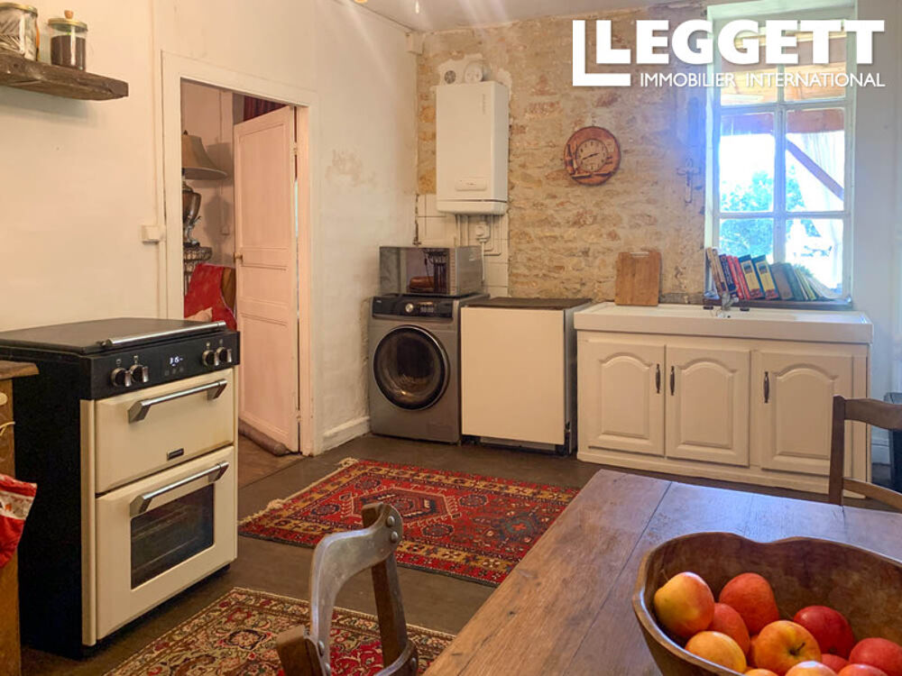 Vente Maison Maison en pierres à rénover avec dépendances et grand terrain Chaunay