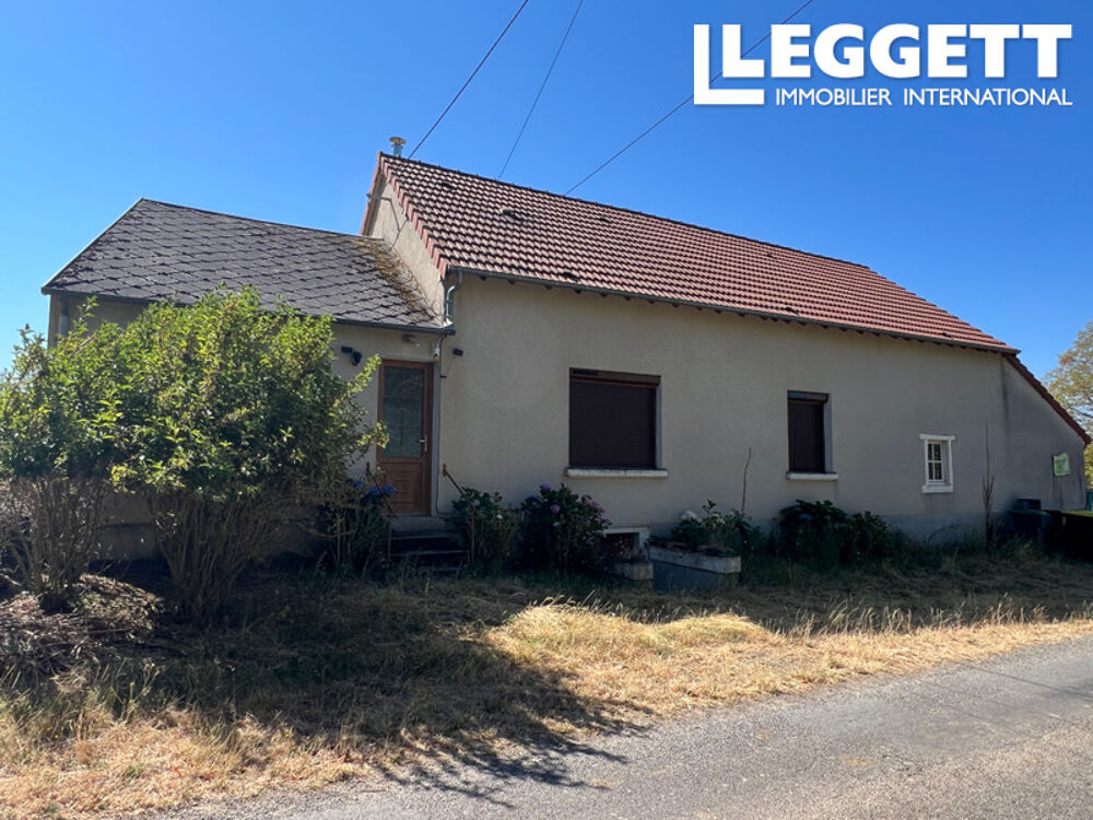 Vente Maison Propriété rurale avec maison de 2 chambres à moderniser, équipée de double vitrage neuf, de panneaux solaires Saint-priest-la-marche