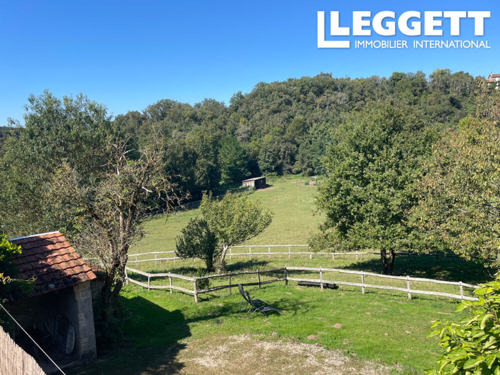 Vente Maison Superbe propriété équestre dans une belle campagne avec trois gîtes, écuries, piscine, & environ 12½ hectares Persac
