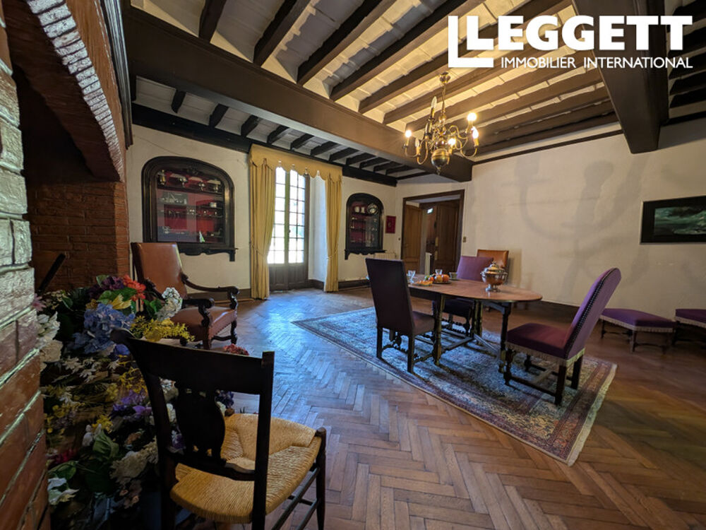 Vente Propriété/Château Tarn: 15km de Lavaur, superbe propriété avec manoir , dépendances et grand parc paysager .<br /> Saint-paul-cap-de-joux