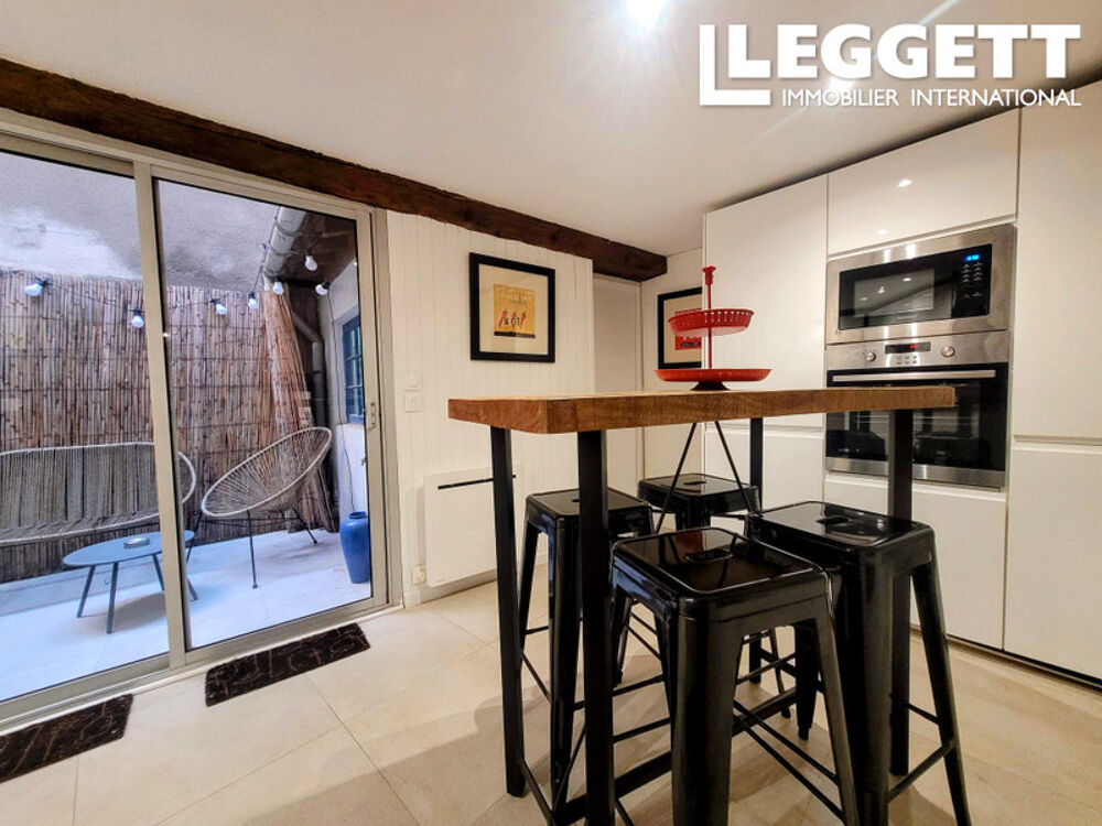 Maison de village rénovée 3 chambres à Claira, cour privée, plafond voûté, climatisation, plages à 10 min