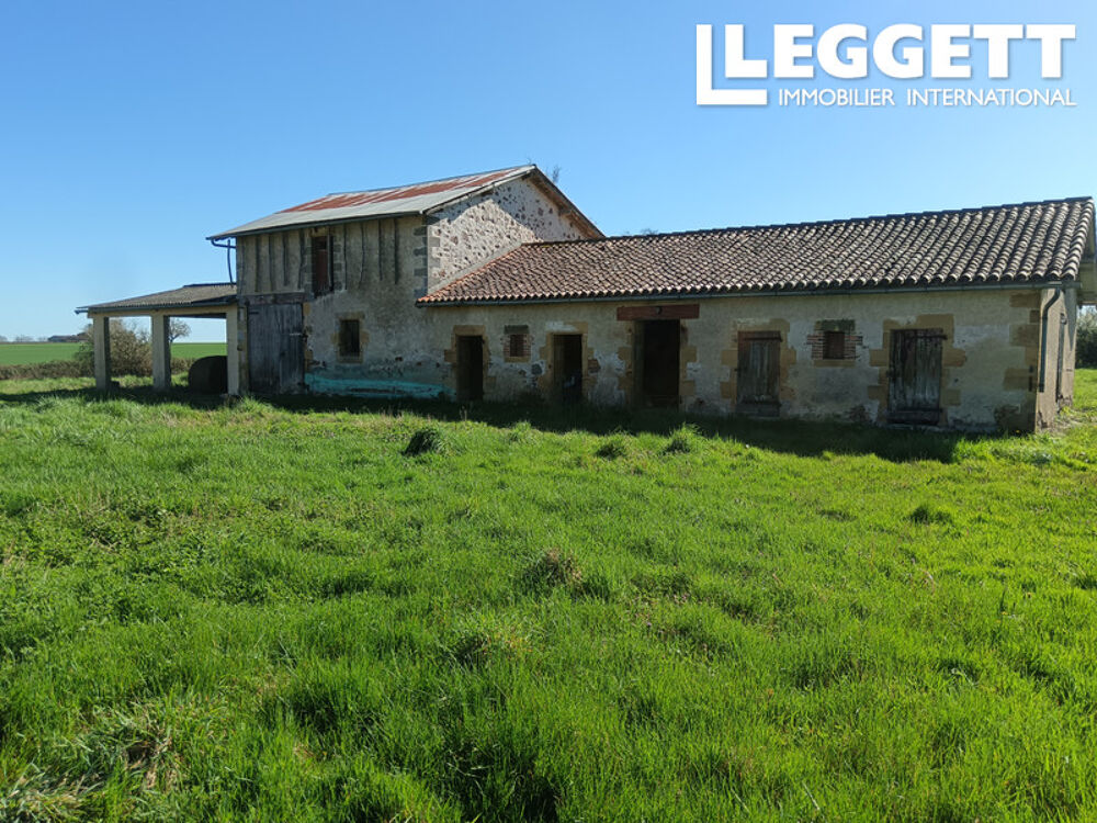 Vente Maison REDUIT!! Ensemble de 3 grandes dépendances agricoles à rénover vers 280 m², situées sur un terrain de 9 720 m² Availles-limouzine