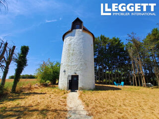 Vente Moulin Authentique moulin à vent en Charente Maritime. Nature, autonomie et vue magnifique NÉrÉ