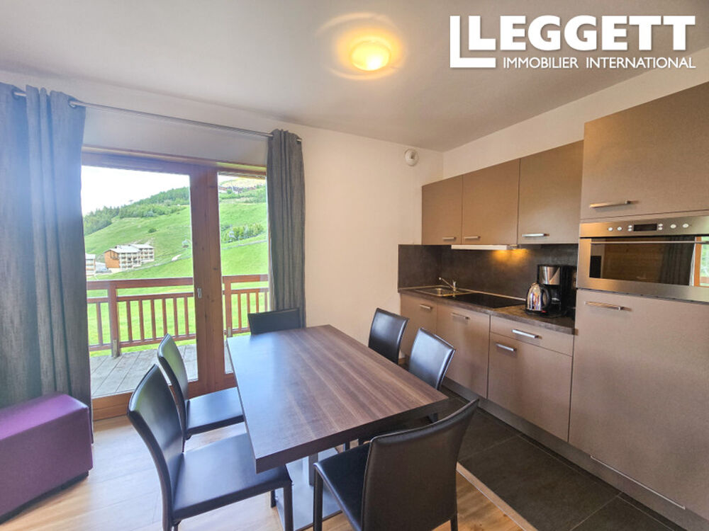 Appartement avec bail commercial de type T3 à vendre dans une résidence 4 étoiles dans les 3 Vallées
