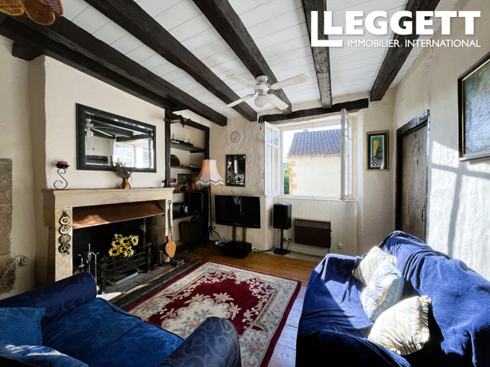 Authentique maison en pierre 1CH, 1SDB, garage, jardin, à cote de Vienne dans le historique Availles Limouzine