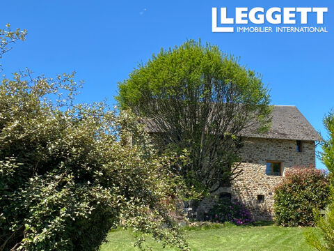   Belle grange am�nag�e donnant 390M2 surface hab sur 3 niveaux. Au calme! Les meubles sont n�gociables. Maison - 5 pi�ce(s) - 258 m�