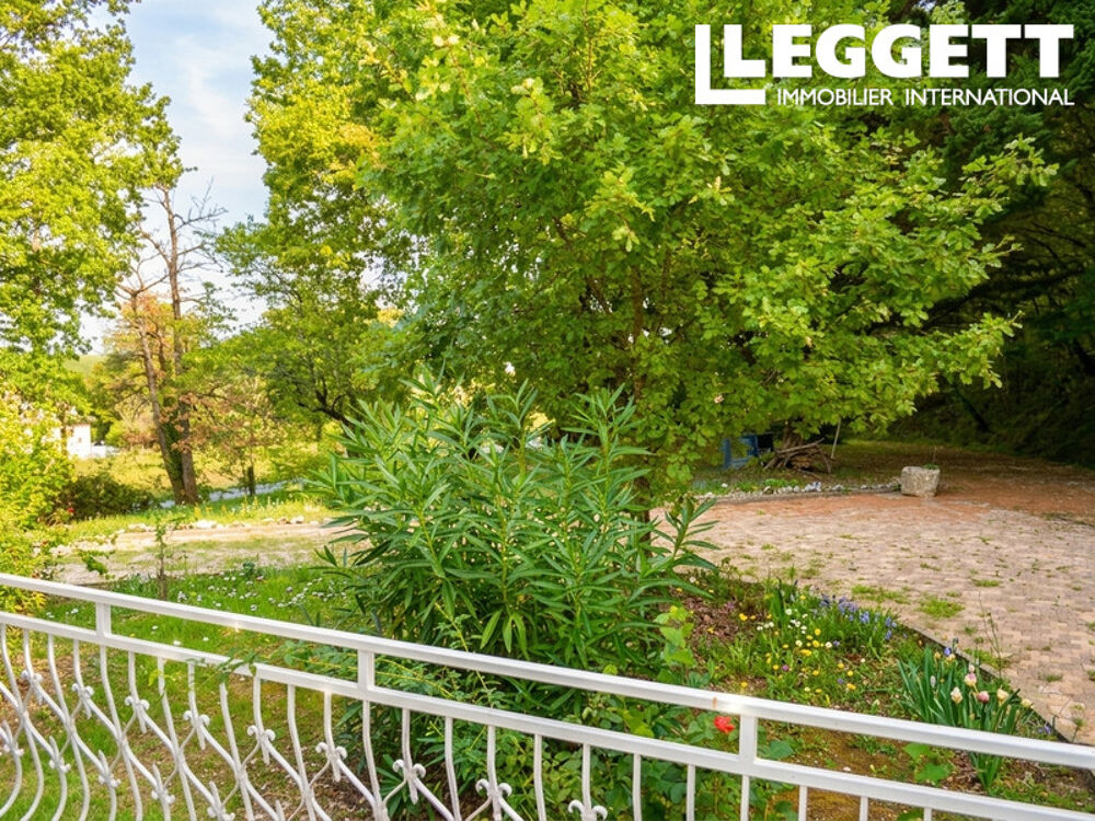Vente Maison Aux portes du Lot, maison traditionnelle divisée en deux appartements sur plus de 5600 m² de terrain arboré Bourlens