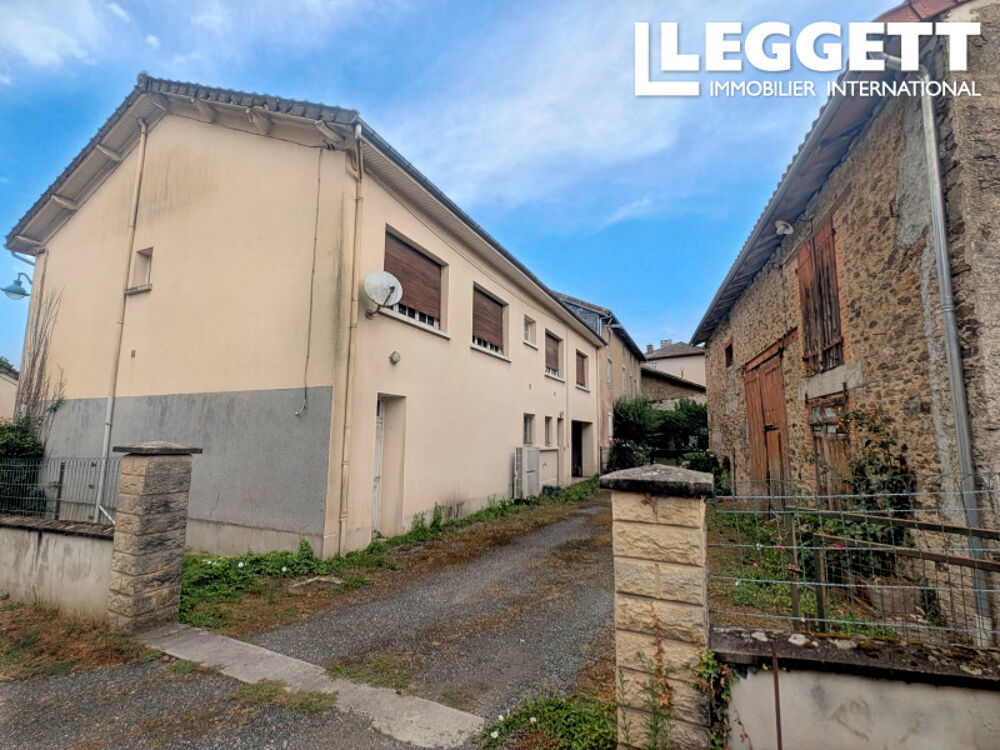 Maison de village de 5 chambres avec grange et ancien local commercial à Châlus