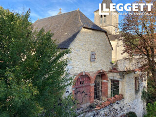  Maison à vendre 15 + pièces 690 m²