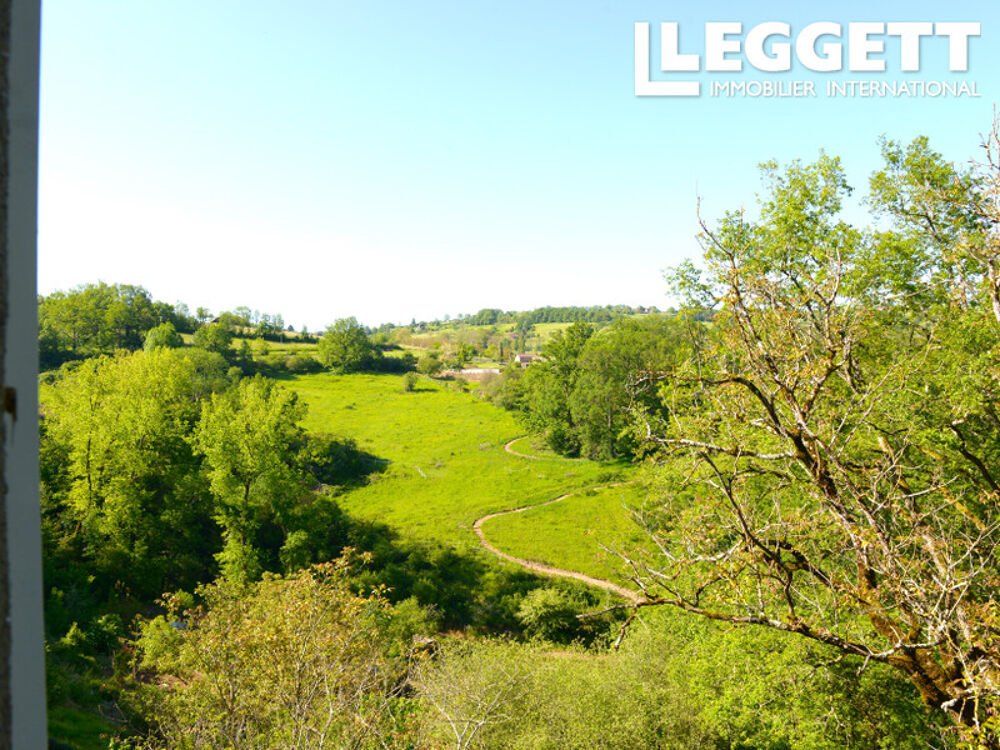 Une superbe occasion d'acquérir une maison magnifiquement rénovée dans la ville médiévale de Figeac.