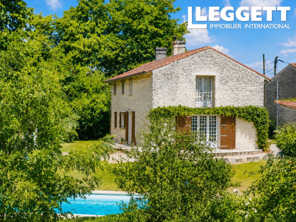 Charmante maison de 3 chambres avec maison d'amis de 2 chambres dans un chemin tranquille avec des jardins trè