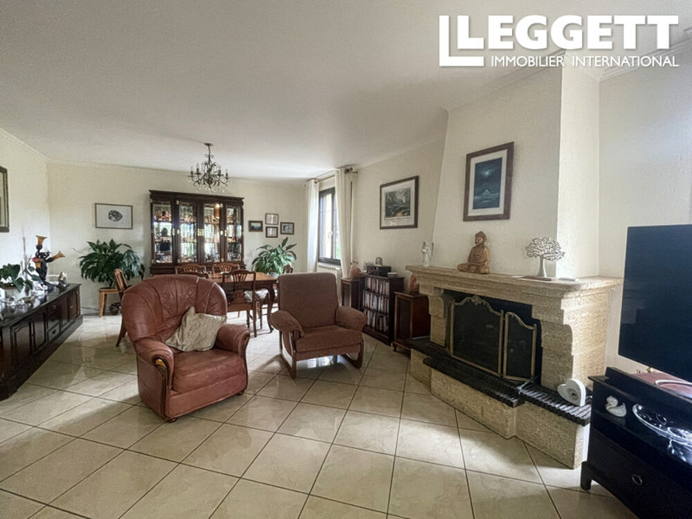 Vente Maison Spacieuse maison de village rénovée avec goût ? 5 chambres, sous-sol aménagé, jardin privé et terrain arboré<br /> Brillac
