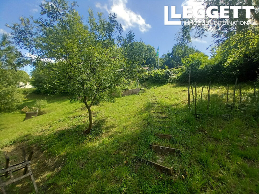 Vente Maison Maison en pierre indépendante avec vues sur la campagne ? 3 chambres, jardin et potentiel d?aménagement Le menÉ