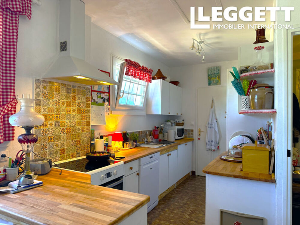 Vente Maison Maison impeccablement entretenue de 3 chambres avec piscine et vue panoramique sur les vignobles de Bergerac Bergerac