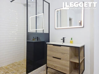 Vente Appartement Appartement 2 pièces - Place de la Réunion à Paris 20 - Au calme sur jardins Paris 20