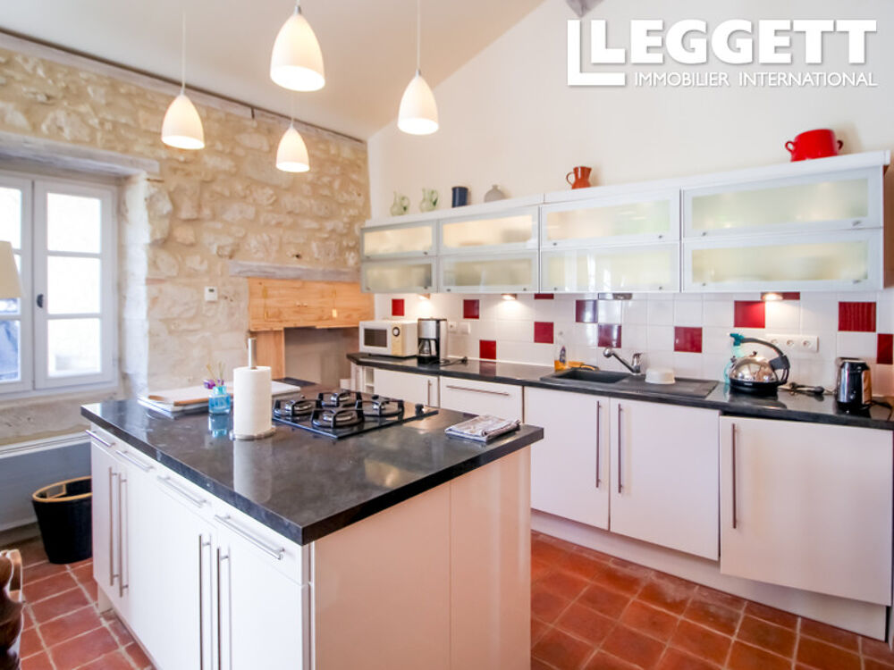 Vente Maison Maison en pierre rénovée clé en main avec jardin et potentiel piscine au c?ur du Périgord Pourpre Gageac-et-rouillac