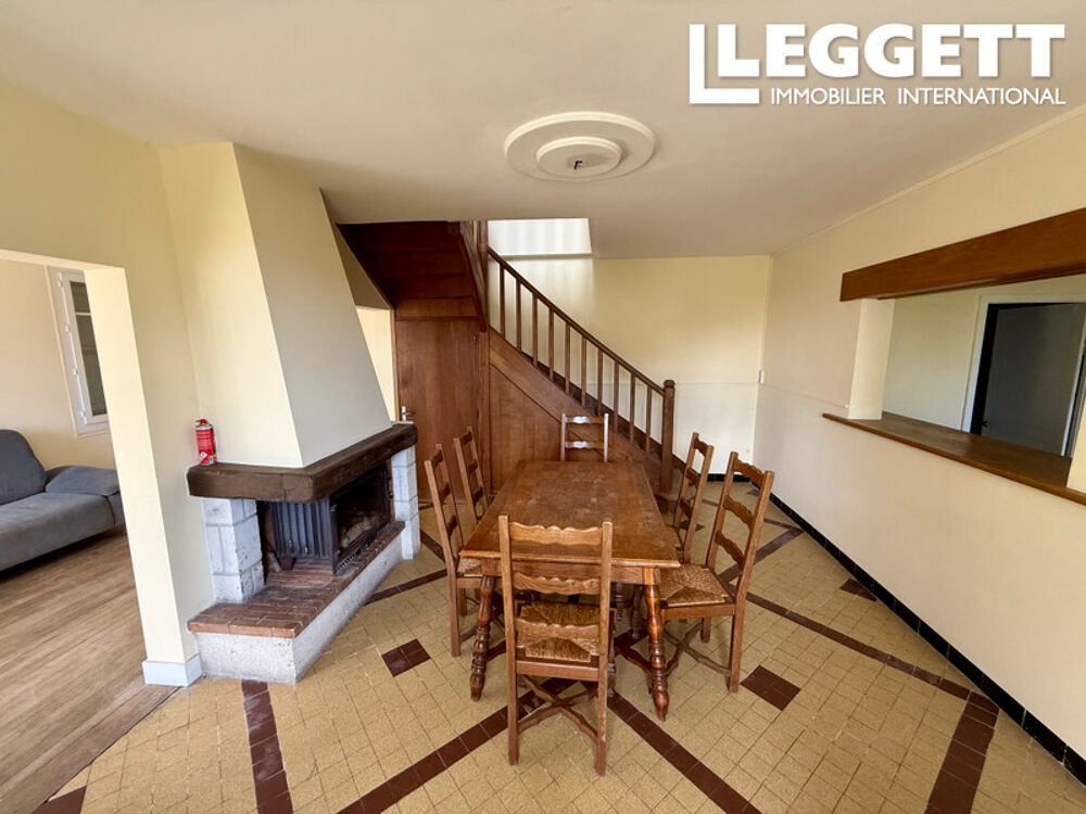 Maison de village spacieuse avec 3 chambres, garage et jardin