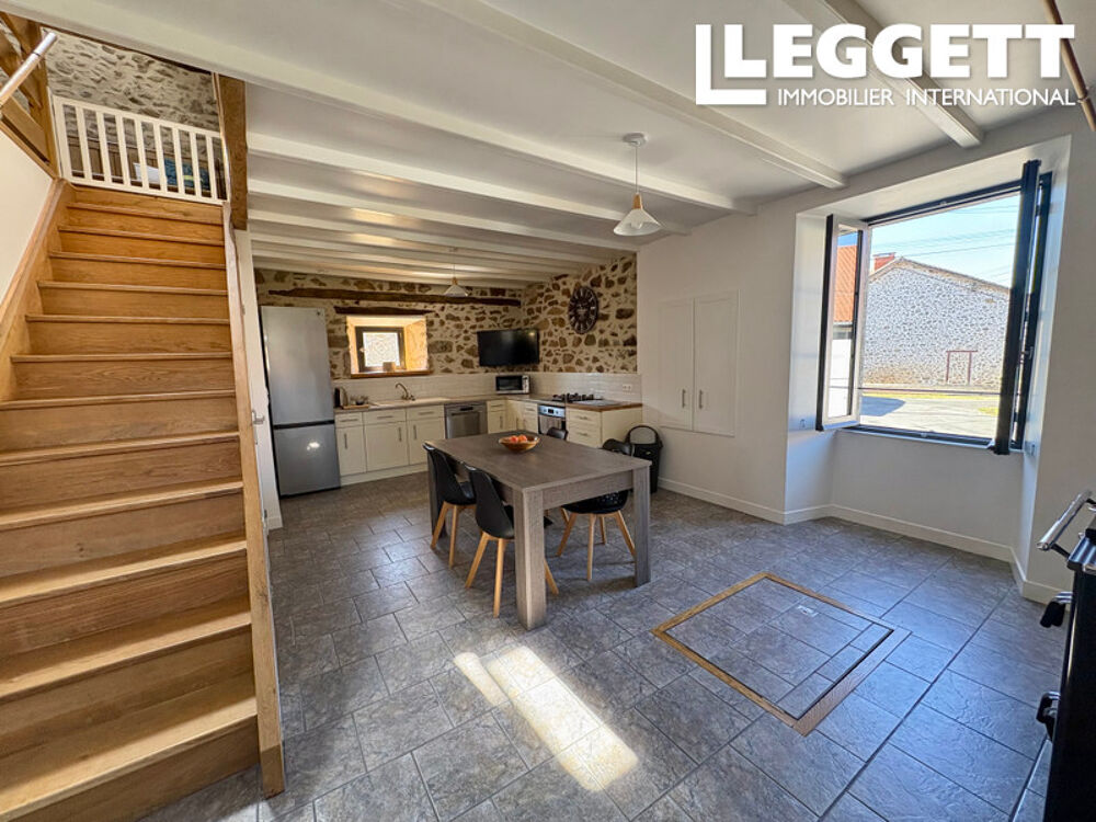 Belle maison individuelle de 3 chambres, magnifiquement rénovée, située au c?ur d'un hameau et dotée d'un bâti