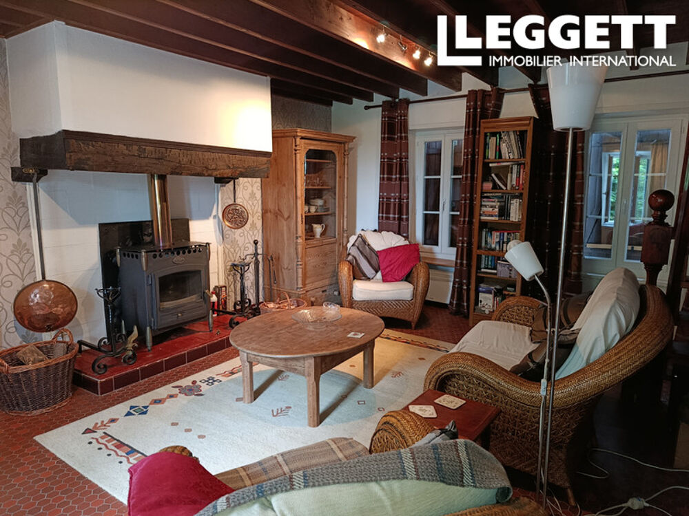Vente Maison Maison en Pierre Avec 3 chambers, garage et jardin. Tessy-bocage
