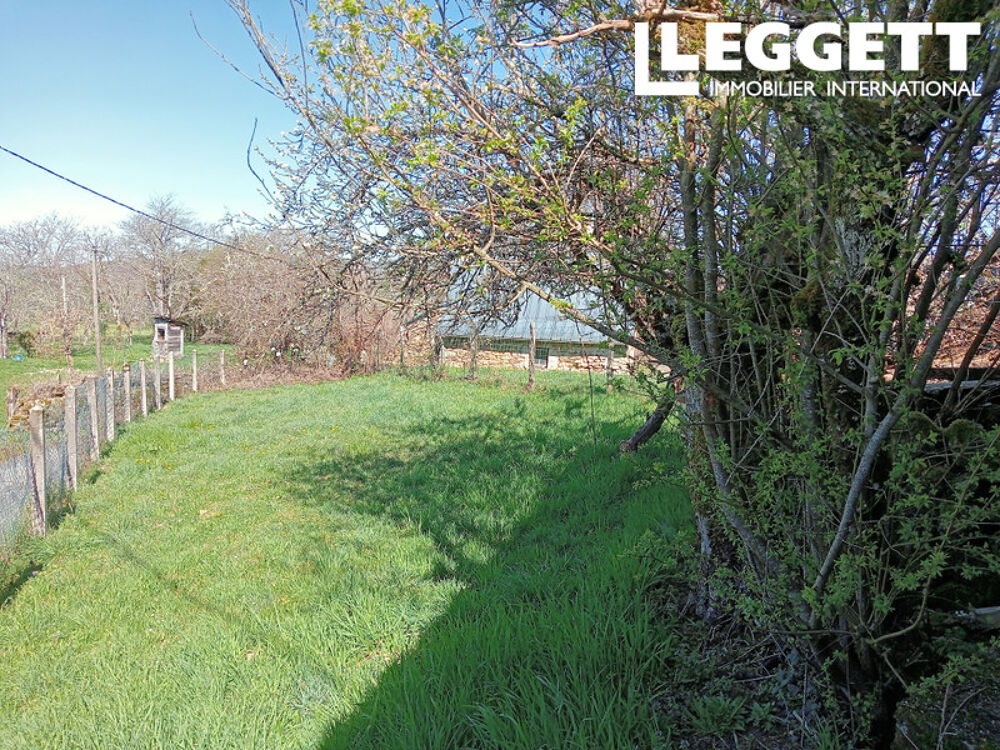 Vente Maison SOUS OFFRE D'ACHAT - Dans un beau village calme, maison de village à rénover et ses 2 dépendances Argentat-sur-dordogne