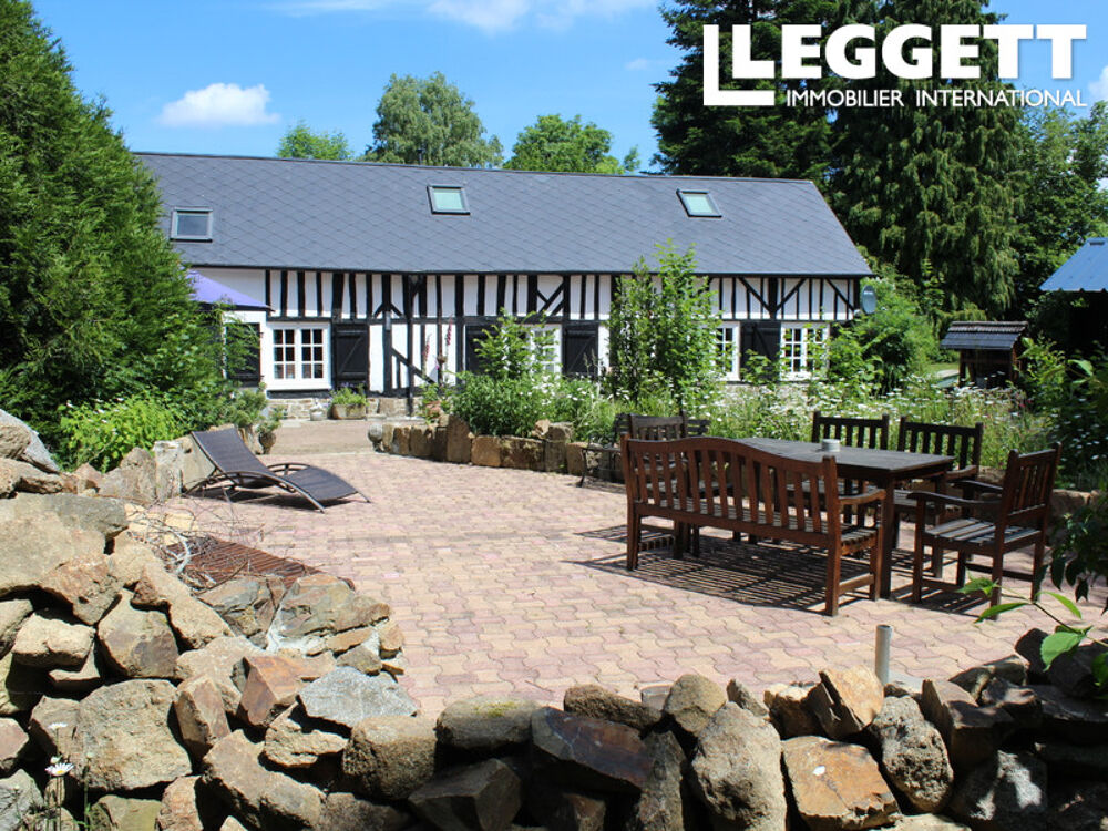 Vente Maison Belle longère dans un hameau isolé, mais proche des commodités pour une belle vie à la campagne. RÂnes