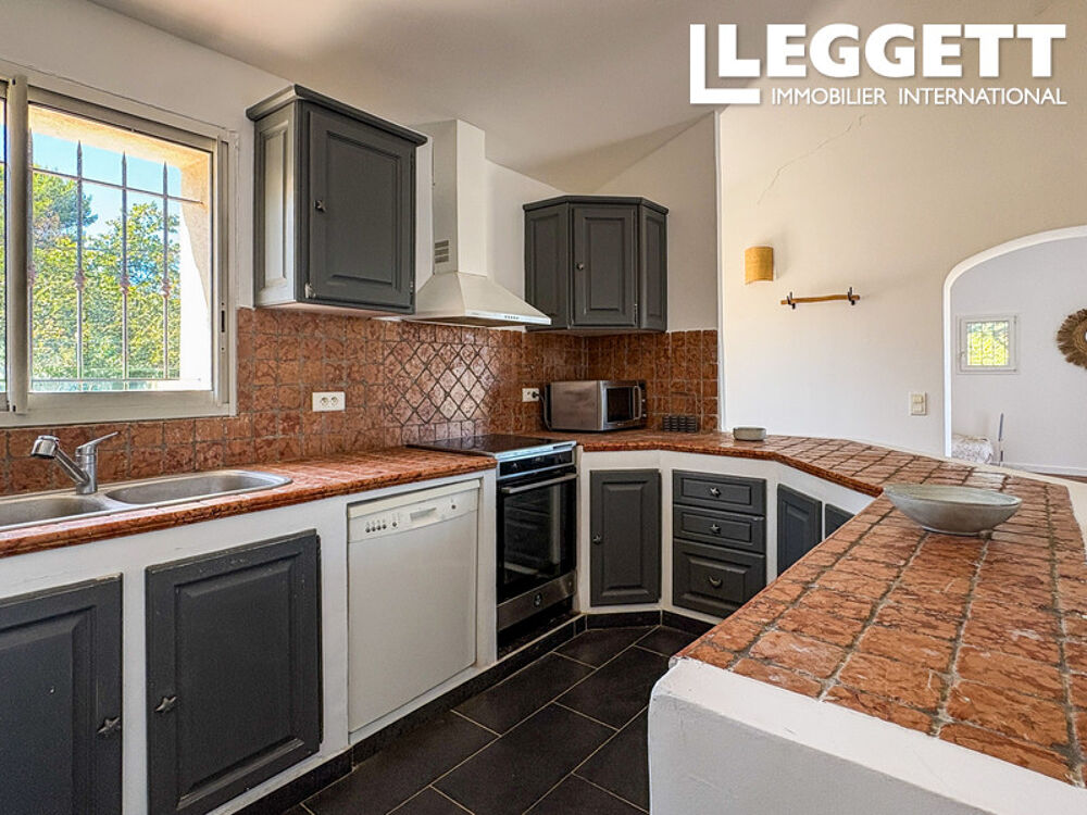 Vente Maison Rare à la vente ? Belle villa rénovée de plain-pied 100 m² | 3 chambres | Piscine 12x6 | Terrain privé de 1 00 GrÉasque