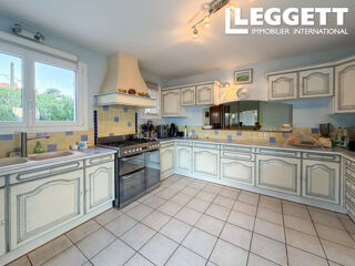  Maison � vendre 10 pi�ces 261 m�