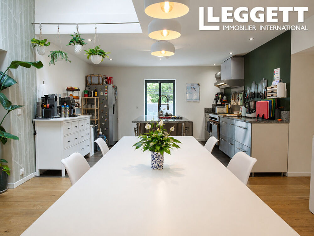 Vente Maison Maison rénovée à vendre à Briançon / Serre-Chevalier, avec grand jardin et terrasse, jacuzzi et sauna. BrianÇon