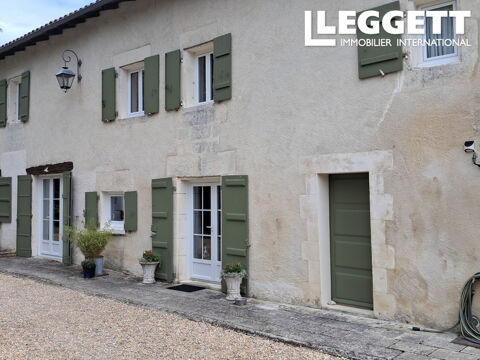   Charmante maison en pierre avec dépendances, jardin arboré et potentiel de développement. <br /> Maison - 5 pièce(s) - 154 m²