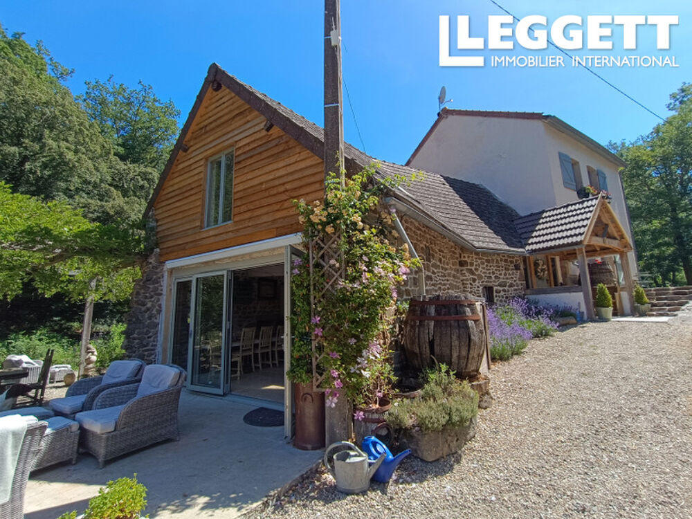 Vente Maison Jolie propriété (ancien moulin) : 3 maisons, grange, 5 chambres + 4 petites chambres / 5 sdb, gros potentiel Aubusson