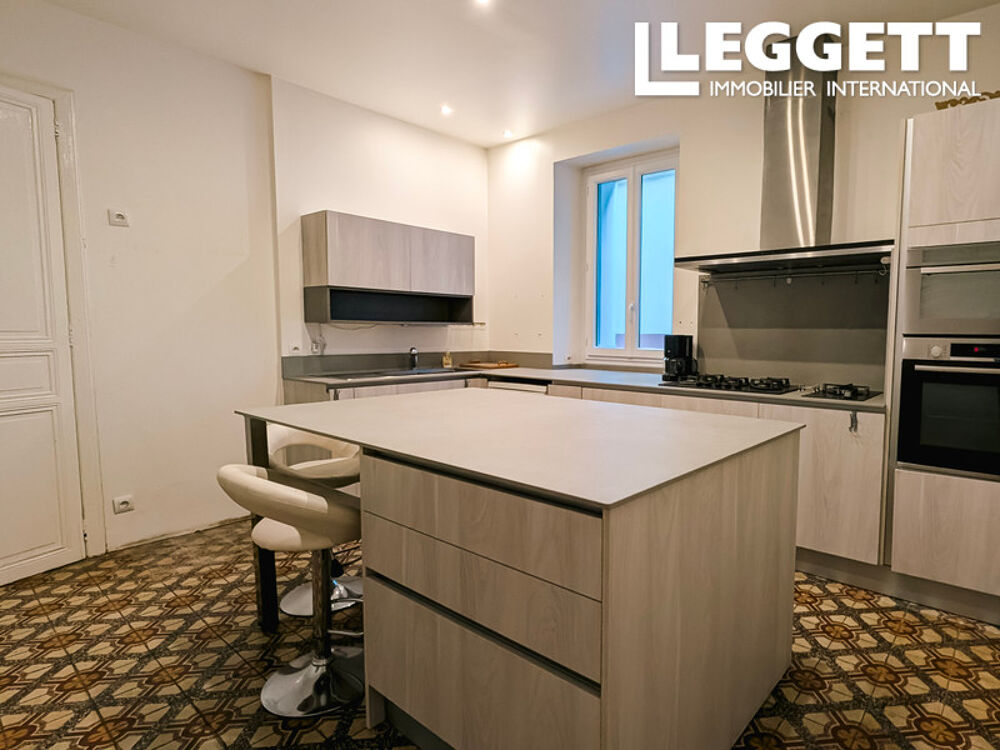 Vente Maison Maison de caractère de 8 pièces à Cessenon-sur-Orb ? Idéal chambres d?hôtes ou résidence familiale Cessenon-sur-orb