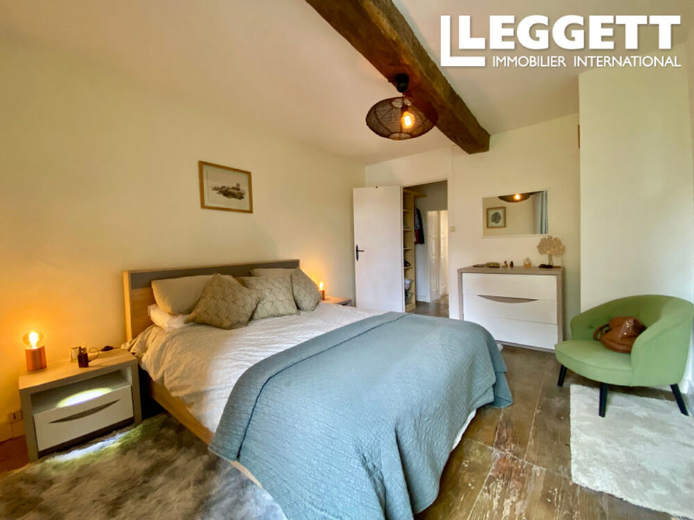 Vente Maison Très jolie maison mitoyenne en pierre avec 2 chambres et une cour Saint-auvent